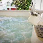 Paula With Private Jacuzzi And Parking- Near The
