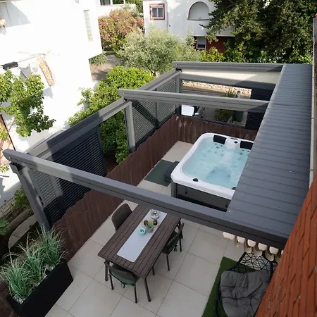 Apartament Paula With Private Jacuzzi And Parking- Near The