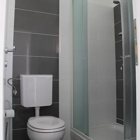 Appartement Paula With Private Jacuzzi And Parking- Near The