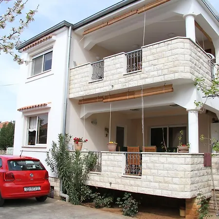 Paula With Private Jacuzzi And Parking- Near The Apartment