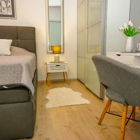 Apartment Paula With Private Jacuzzi And Parking- Near The Zadar