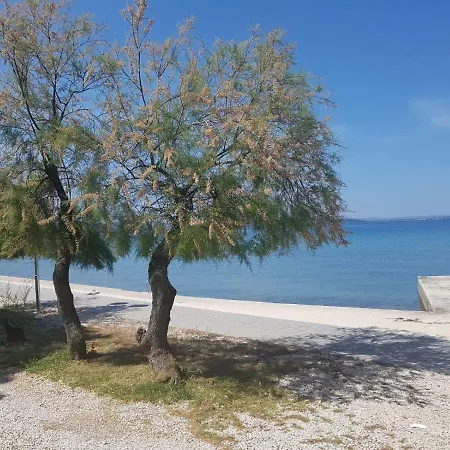 Paula With Private Jacuzzi And Parking- Near The Appartement *