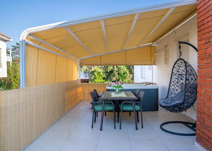 Paula With Private Jacuzzi And Parking- Near The Zadar