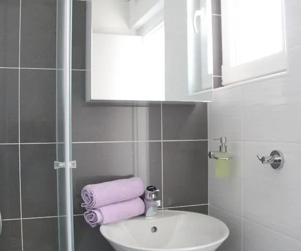 Paula With Private Jacuzzi And Parking- Near The 아파트