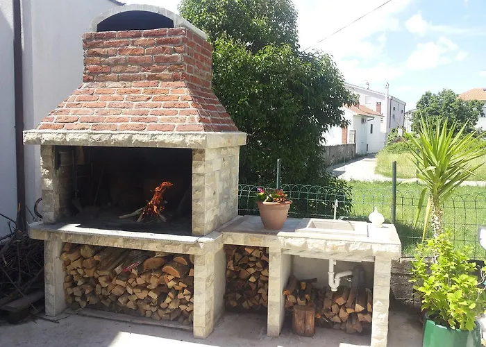 Paula With Private Jacuzzi And Parking- Near The 아파트 *