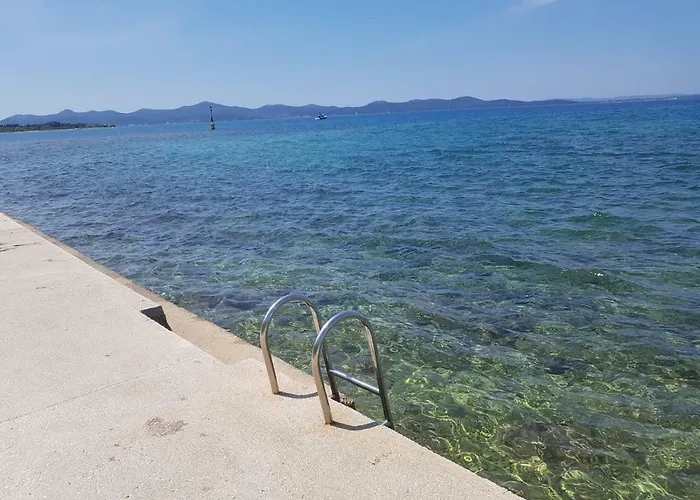 Paula With Private Jacuzzi And Parking- Near The * 자다르